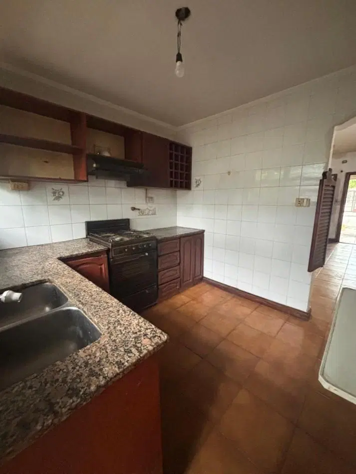CASA EN VENTA - DON BOSCO 3081 3