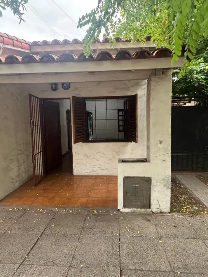 CASA EN VENTA - DON BOSCO 3081 1