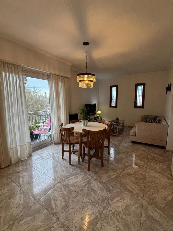 3 AMBIENTES CON ESPACIO DE COCHERA 4