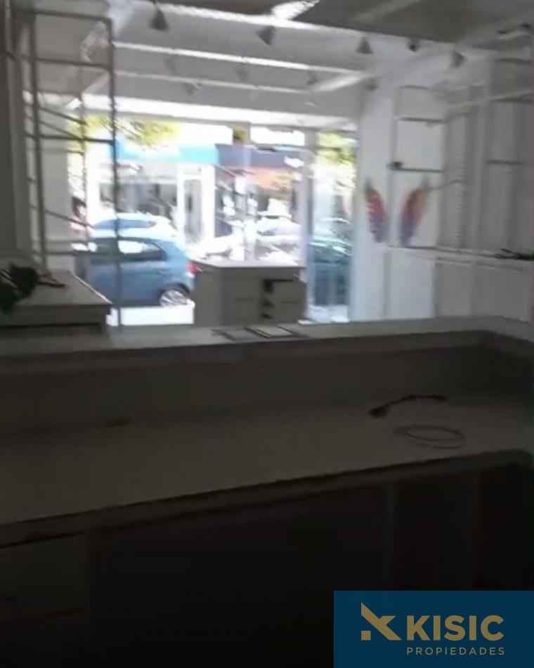 Foto de LOCAL EN VENTA - ZONA GUEMES, imagen 2