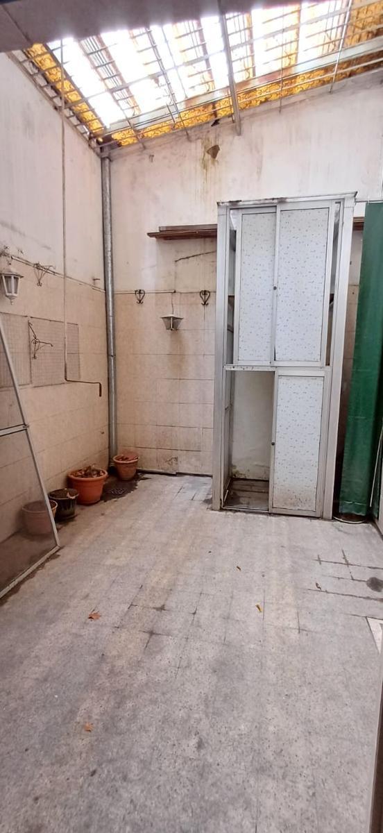 Foto de PH 4 ambientes en venta en Luzuriaga al 1400 Barracas CABA, imagen 3