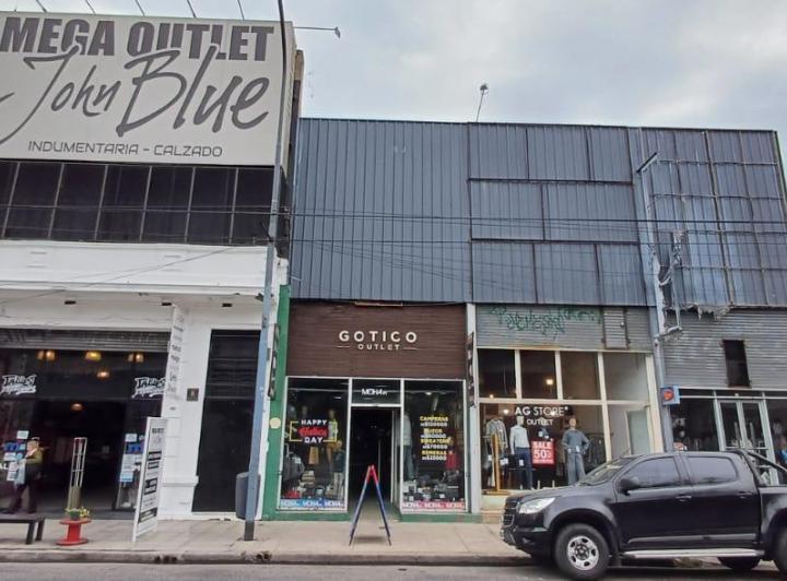 Local comercial en alquiler en Herrera al 1600 Barracas CABA Zona Outlet 3