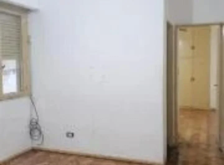 Departamento 2 ambientes con cochera en alquiler en Av. Corrientes al 2800 Balvanera CABA 3