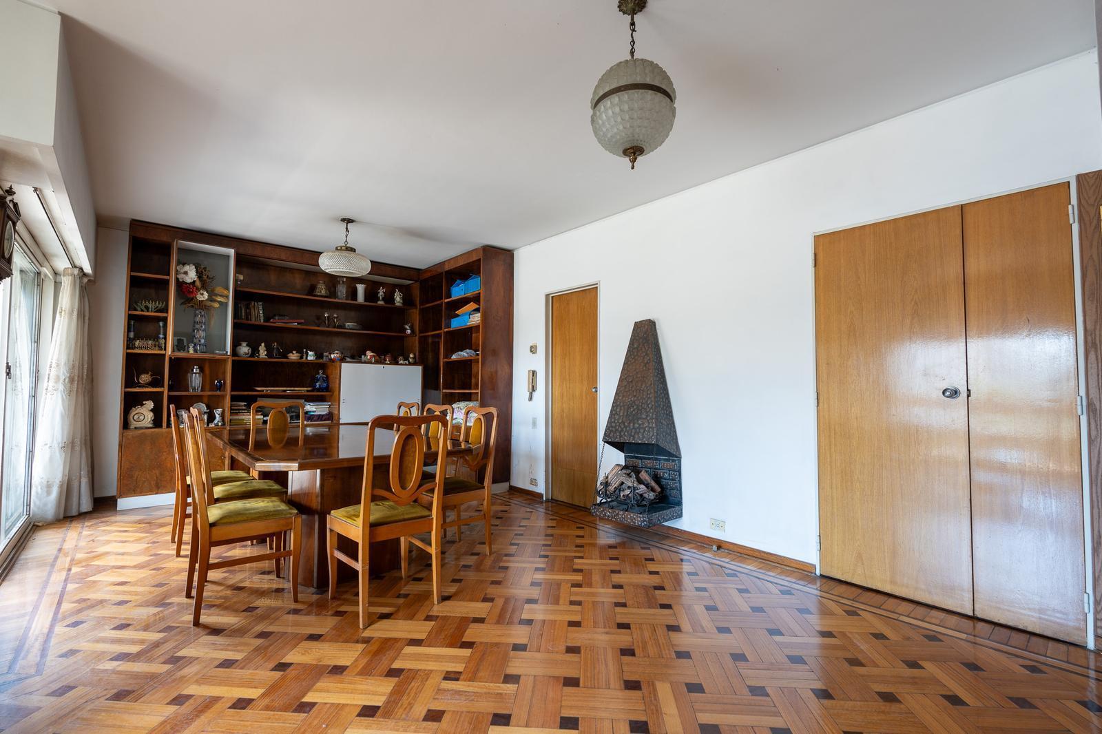 Foto de Departamento 4 ambientes al frente en venta en Av. Martin García al 500, imagen 3