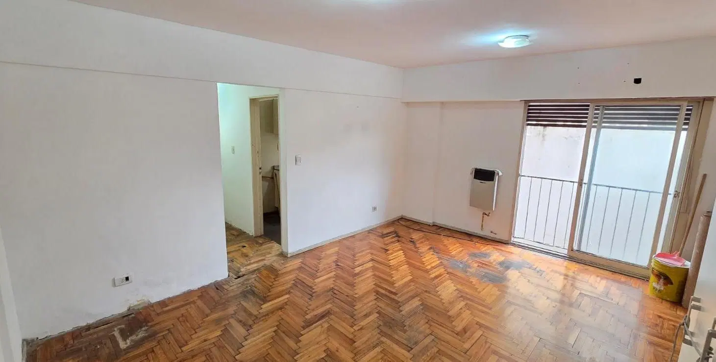 Departamento 2 ambientes en venta en Av. Regimiento de Patricios 54 La Boca CABA 2