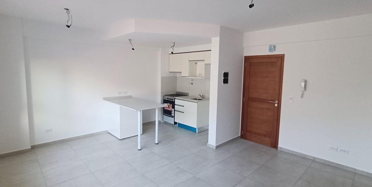 Foto de Departamento en venta 2 ambientes a estrenar en Av. Montes de Oca al, imagen 2