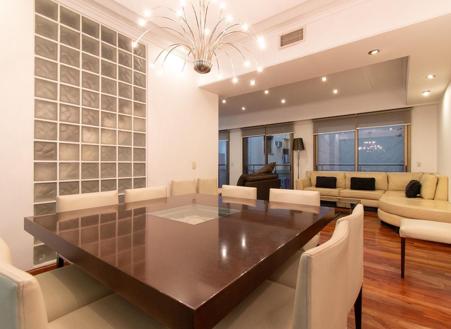 Foto de Casa en venta 6 ambientes en Gaspar Melchor de Jovellanos al 500, imagen 1