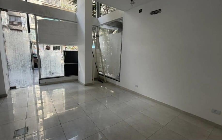 Foto de Local en alquiler en Av. Patricios al 100 Barracas CABA, imagen 1