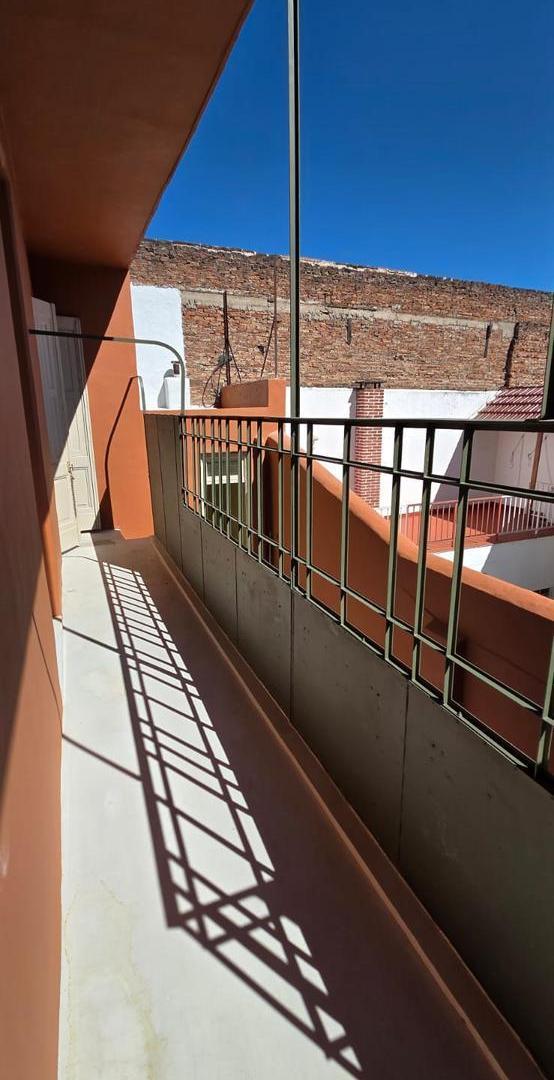 Foto de PH comercial/oficina 5 ambientes en alquiler en Bonpland al 1500, imagen 4