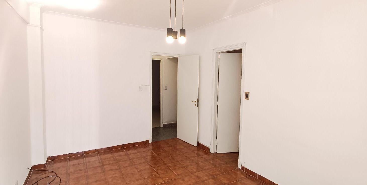 Foto de Departamento 3 ambientes con patio en alquiler en Iriarte al 1500, imagen 4