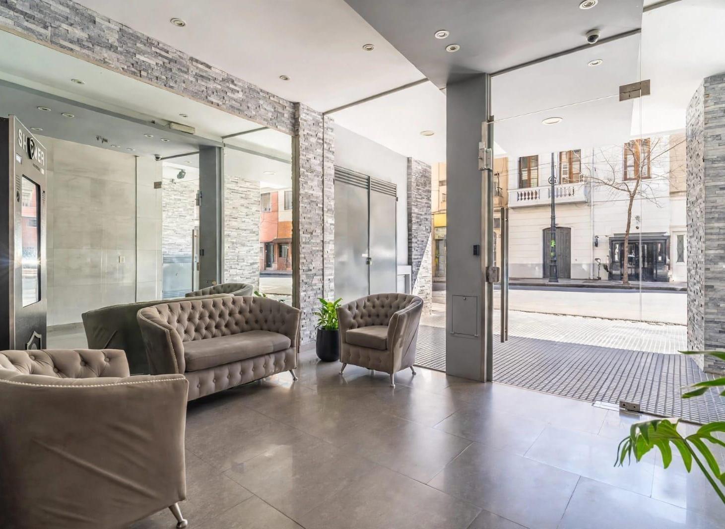 Foto de Departamento 4 ambientes en venta en Brandsen al 1700 Barracas CABA, imagen 2