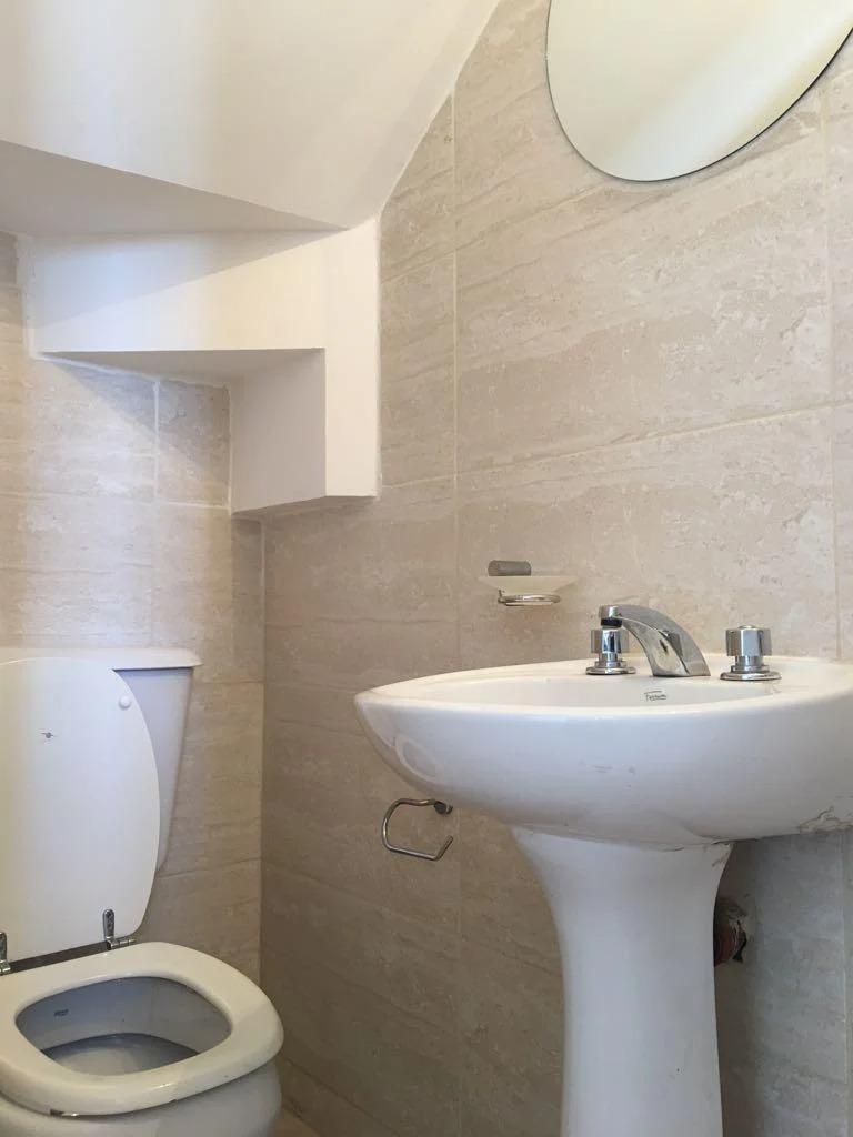 Duplex Dpto Amplio en Excelente Ubicacion de Alberdi 5