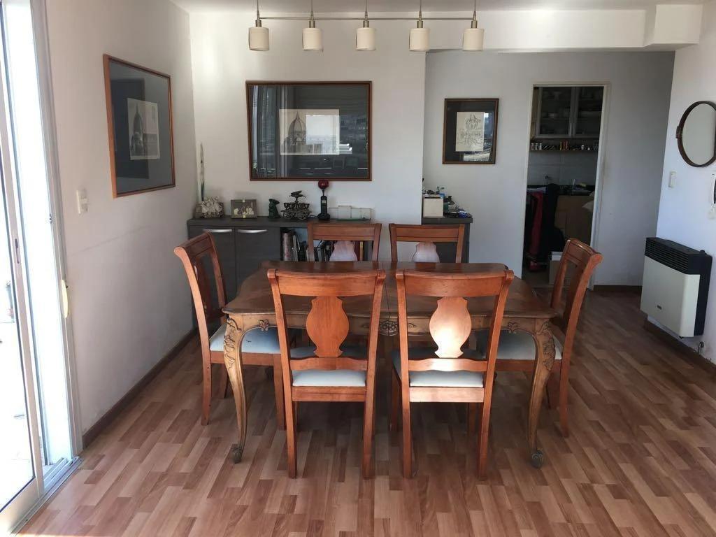 Duplex Dpto Amplio en Excelente Ubicacion de Alberdi 4
