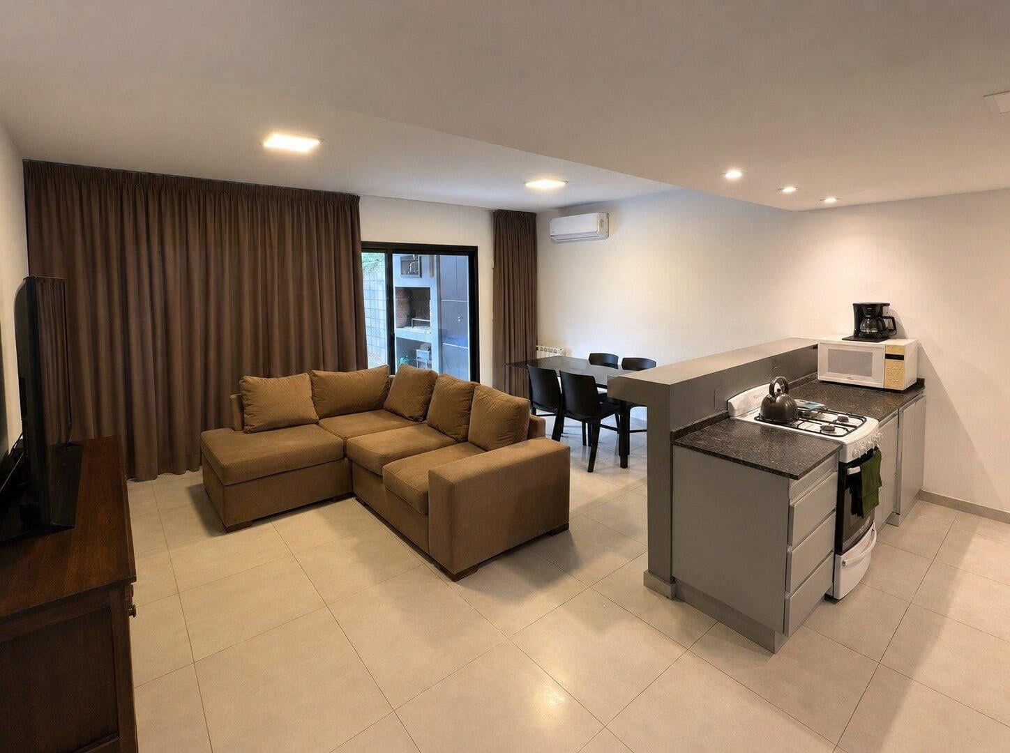 DUPLEX EN VENTA 2D 1B - SAN IGNACIO VILLAGE - CON PILETA