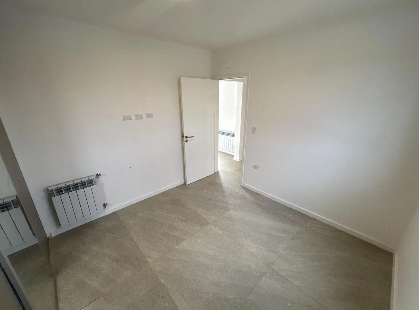 CASA EN VENTA RINCONES DE MANANTIALES 2D 2B - A ESTRENAR! 2