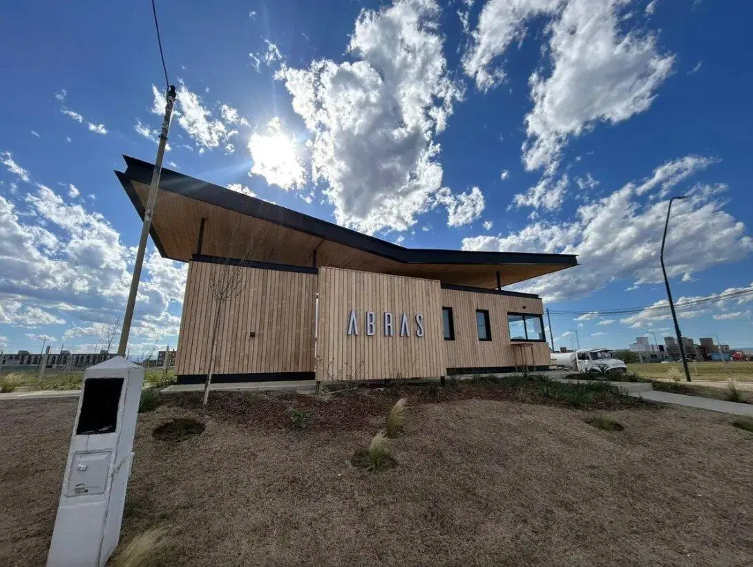 Lote en Venta Abras de Manantiales 2
