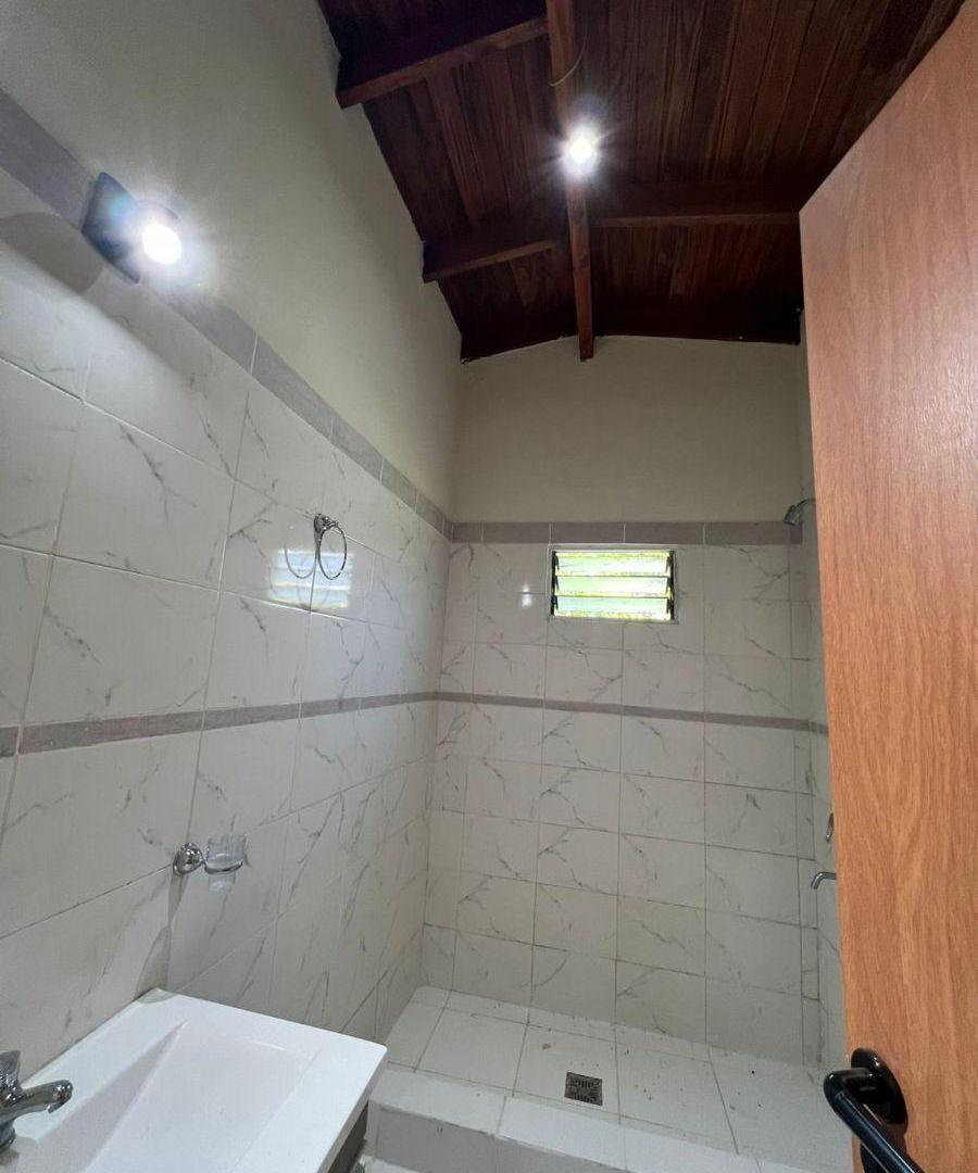 VENTA- 2 CASAS INDEPENDIENTES EN UN MISMO TERRENO- LOS REARTES