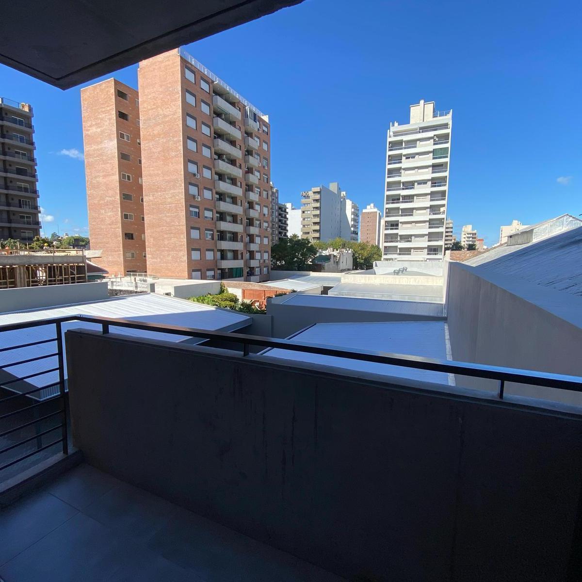 Departamento en Venta Luis Agote 2