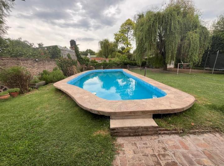 Casa en venta – Funes – 3 dormitorios, galería, parrilla y pileta 3