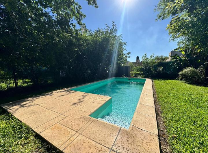 Casa en Venta 2 Dormitorios - Pileta - Garita 15 4