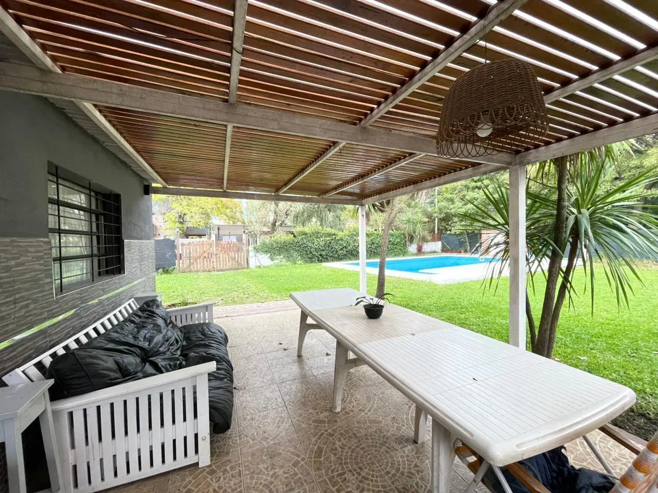 Casa en Funes Garita 16 entre la Ruta y Autopista 4