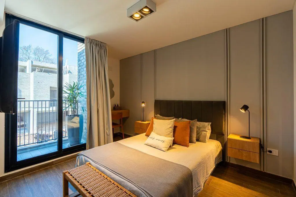 Casa tres dormitorios con terraza exclusiva, jardín, pileta y parrillero - Amenities 5
