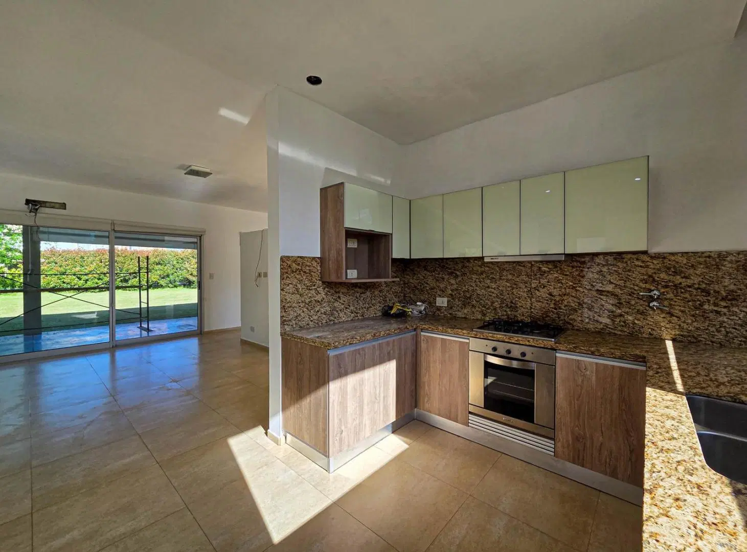 Casa de 3 dormitorios en Barrio Privado Miraflores, Funes Hills - Posibilidad de permuta 3
