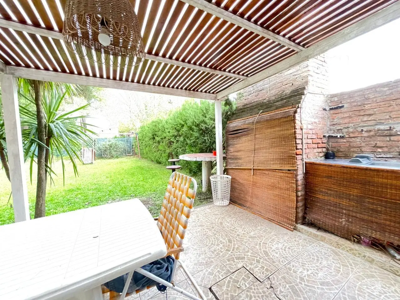 Casa en Funes Garita 16 entre la Ruta y Autopista 3