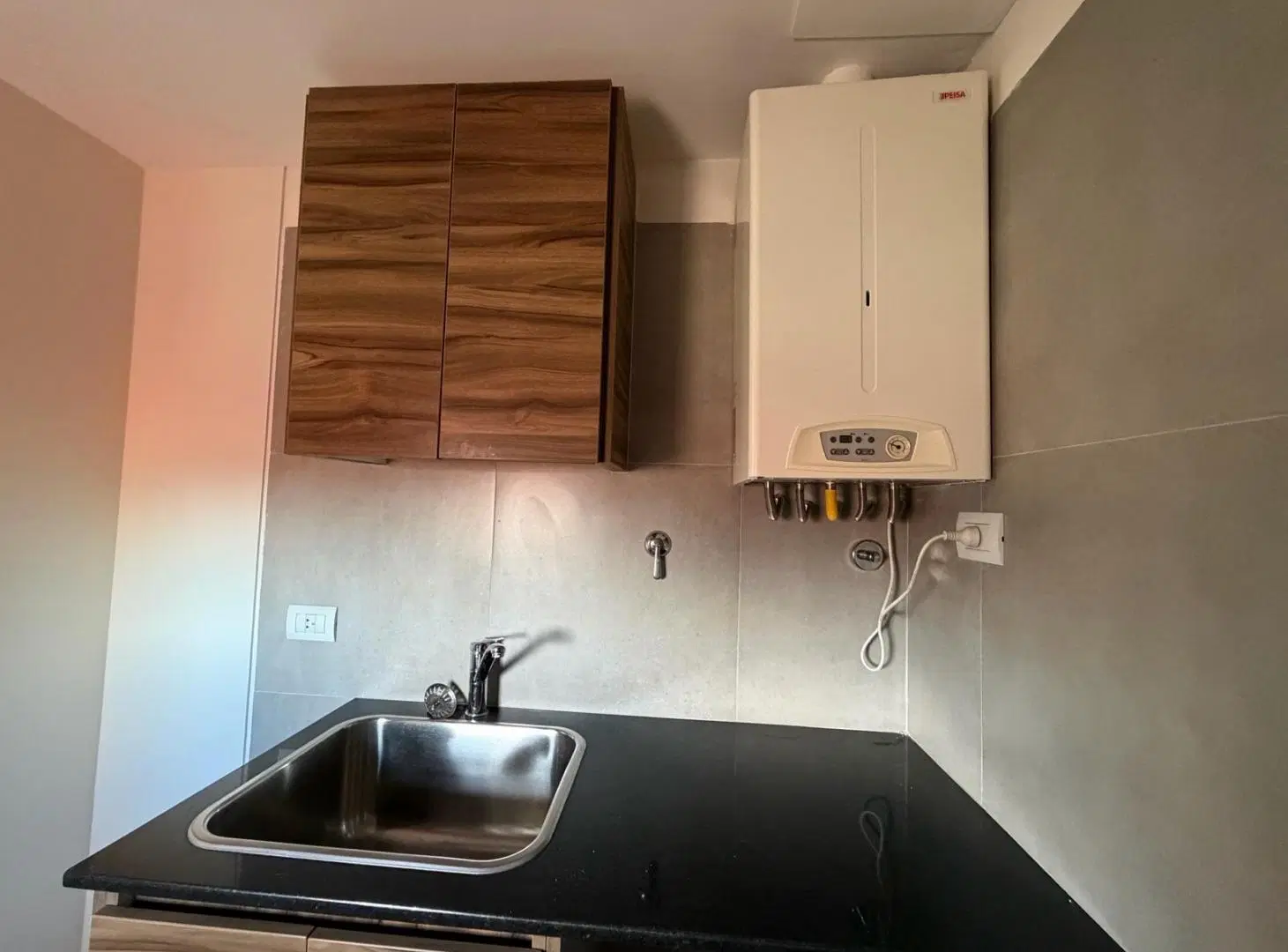 Departamento un dormitorio, cochera y baulera - Parrillero - Barrio Martin 4