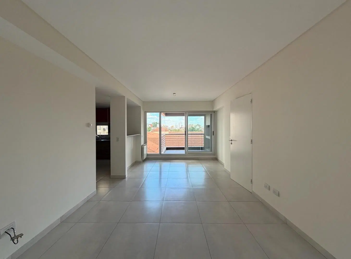 Departamento un dormitorio, cochera y baulera - Parrillero - Barrio Martin 5