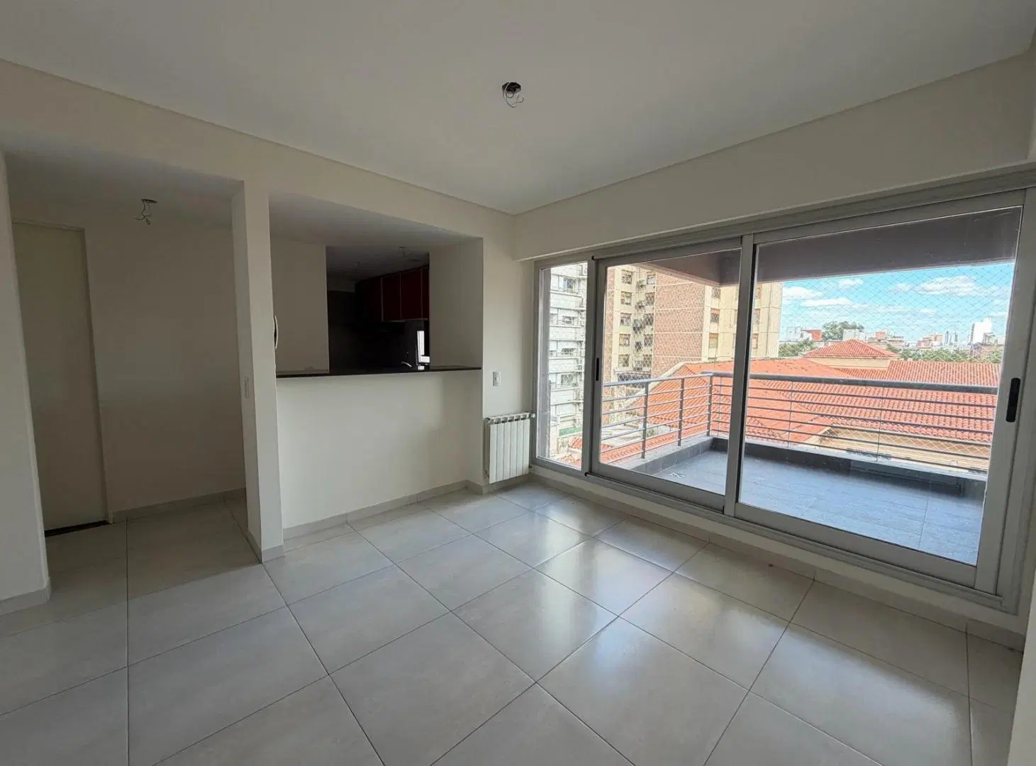 Departamento un dormitorio, cochera y baulera - Parrillero - Barrio Martin 2
