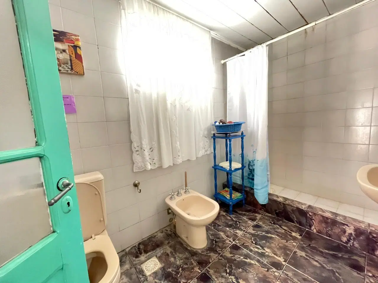 Casa - 3 DORMITORIOS - Piscina . Amplio terreno 5