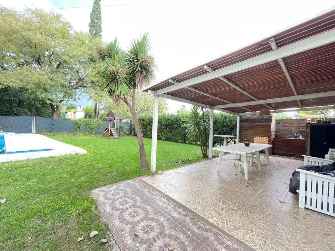 Casa en Funes Garita 16 entre la Ruta y Autopista 2