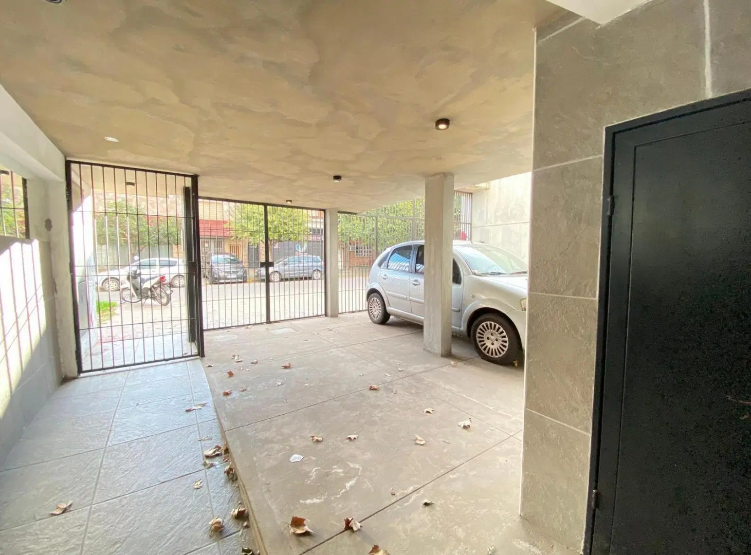 Oficina en Venta a 2 cuadras de Av Pellegrini 2