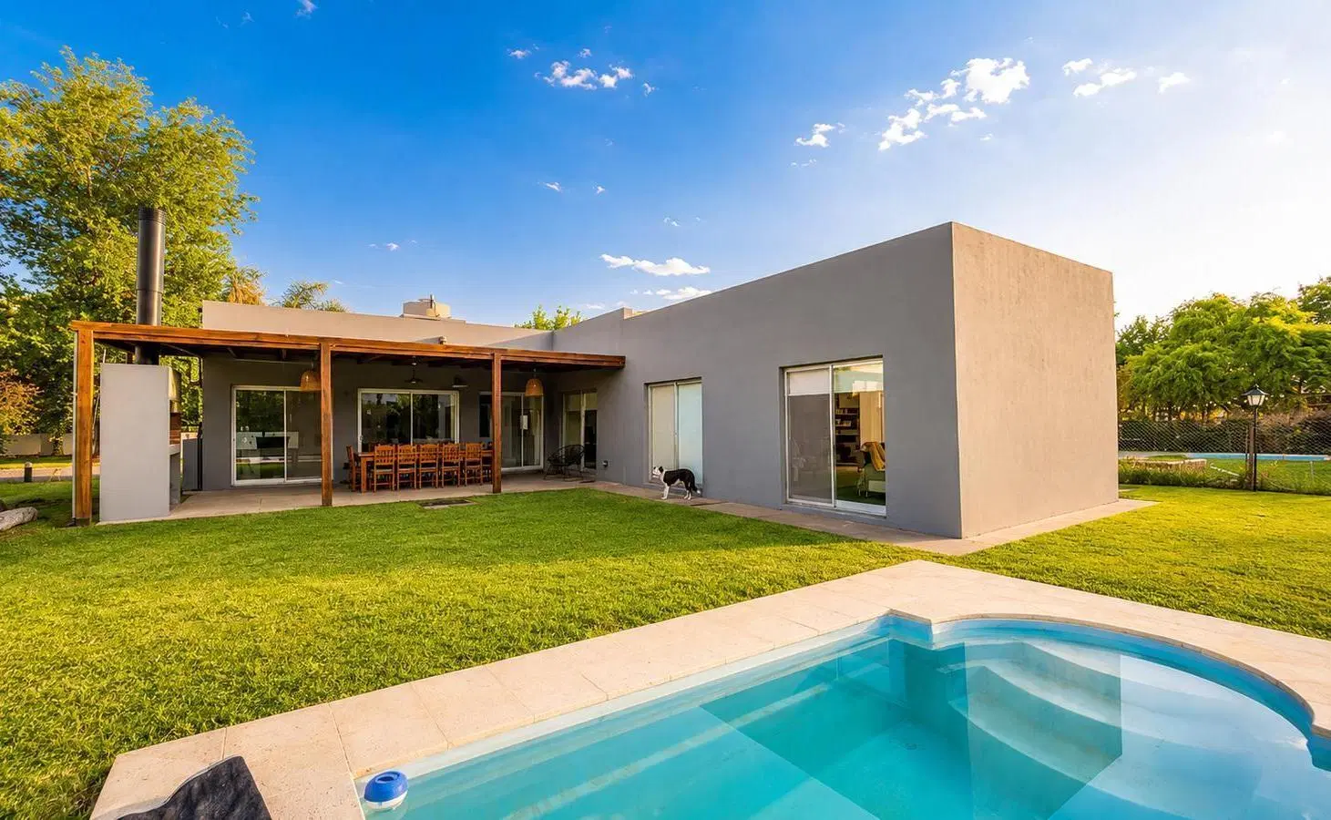Casa en Venta - Excelente Calidad Constructiva - Sol Del Parana 5