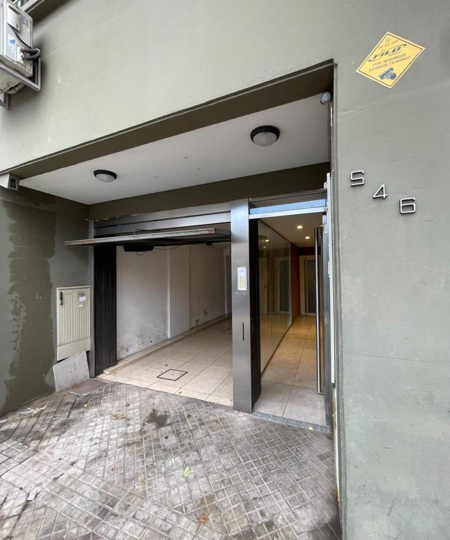 Foto de Oficina en Planta baja de 5 Ambientes ., imagen 4