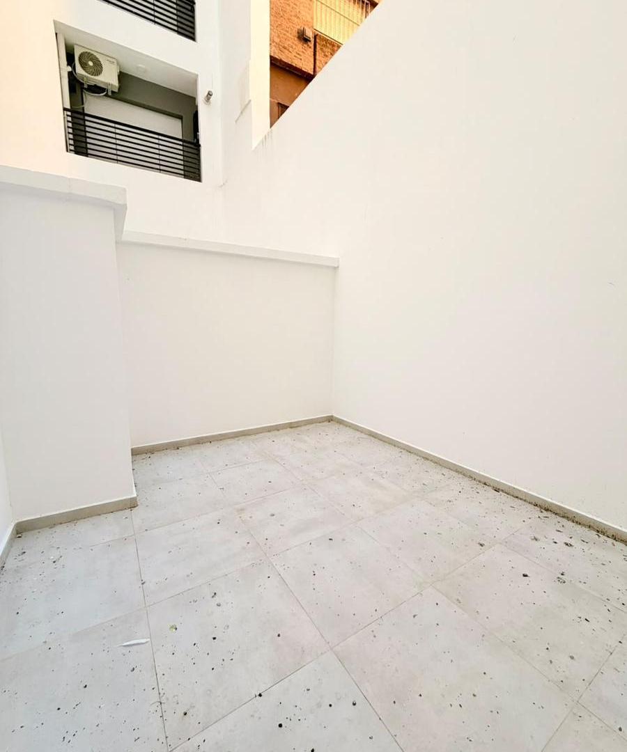 Foto de Monoambiente en Zona Centro con patio, imagen 2