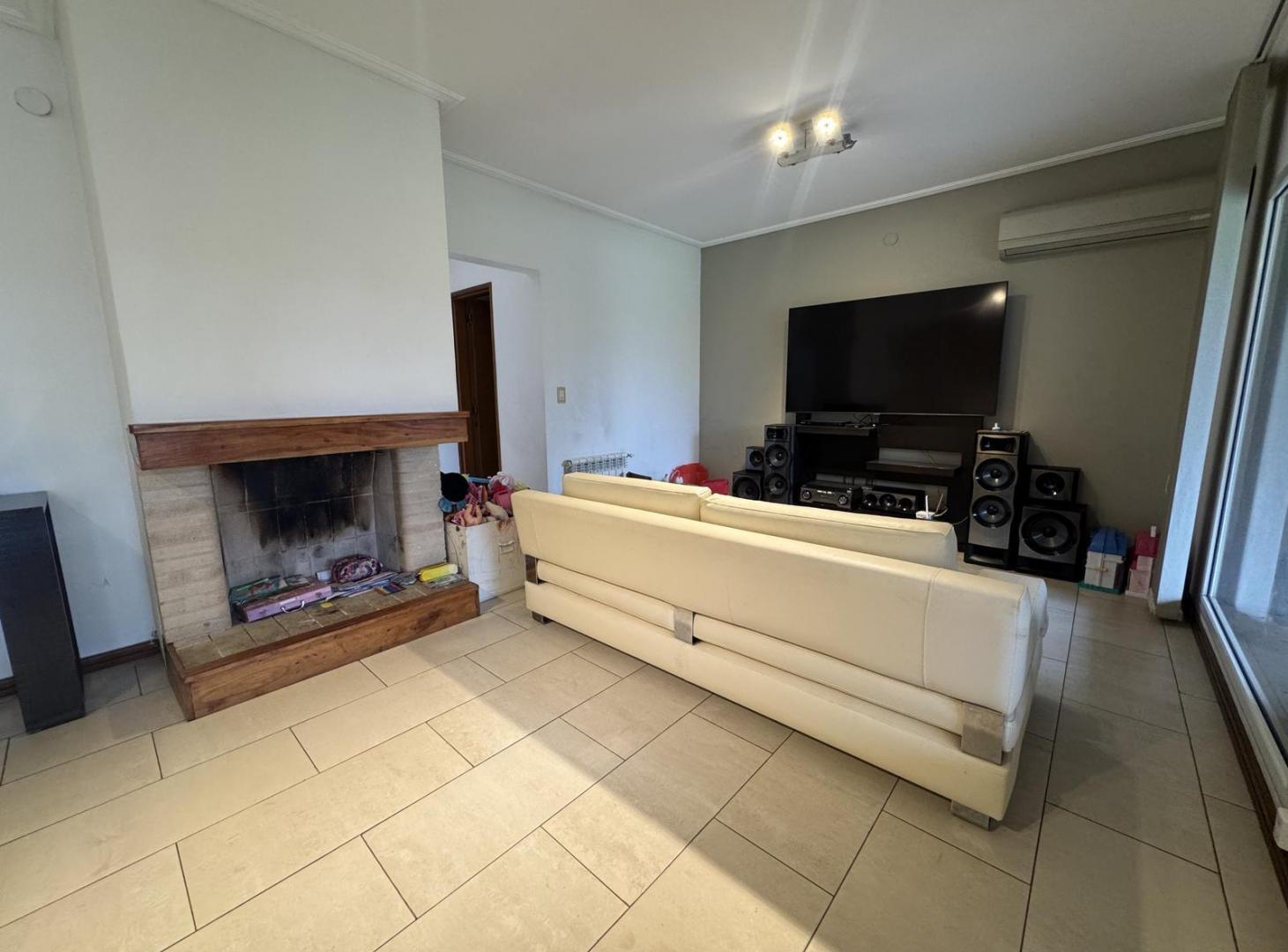 Foto de Casa en Venta - Fisherton - 3 dormitorios, imagen 3