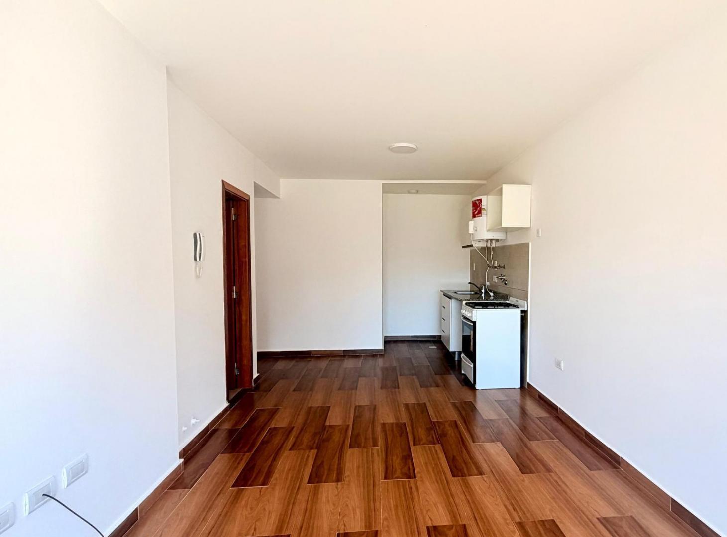 Foto de Departamento con balcón en alquiler, imagen 4