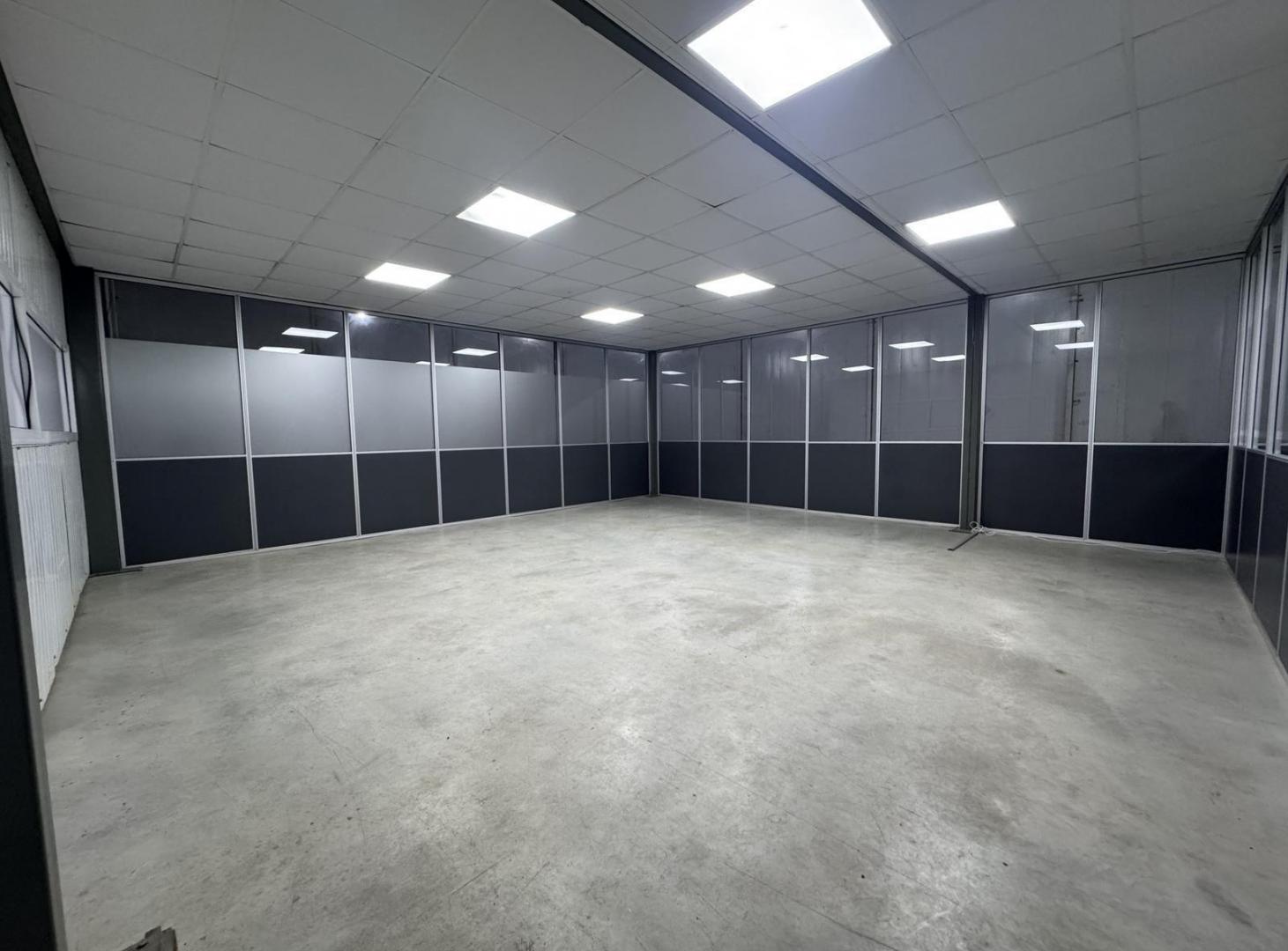 Foto de Nave Industrial en Alquiler – 850 m² de Galpón 200 m² de Oficinas, imagen 4