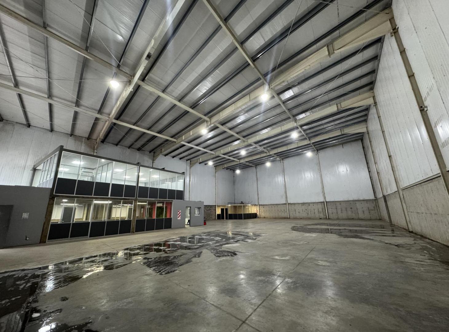 Foto de Nave Industrial en Alquiler – 850 m² de Galpón 200 m² de Oficinas, imagen 3