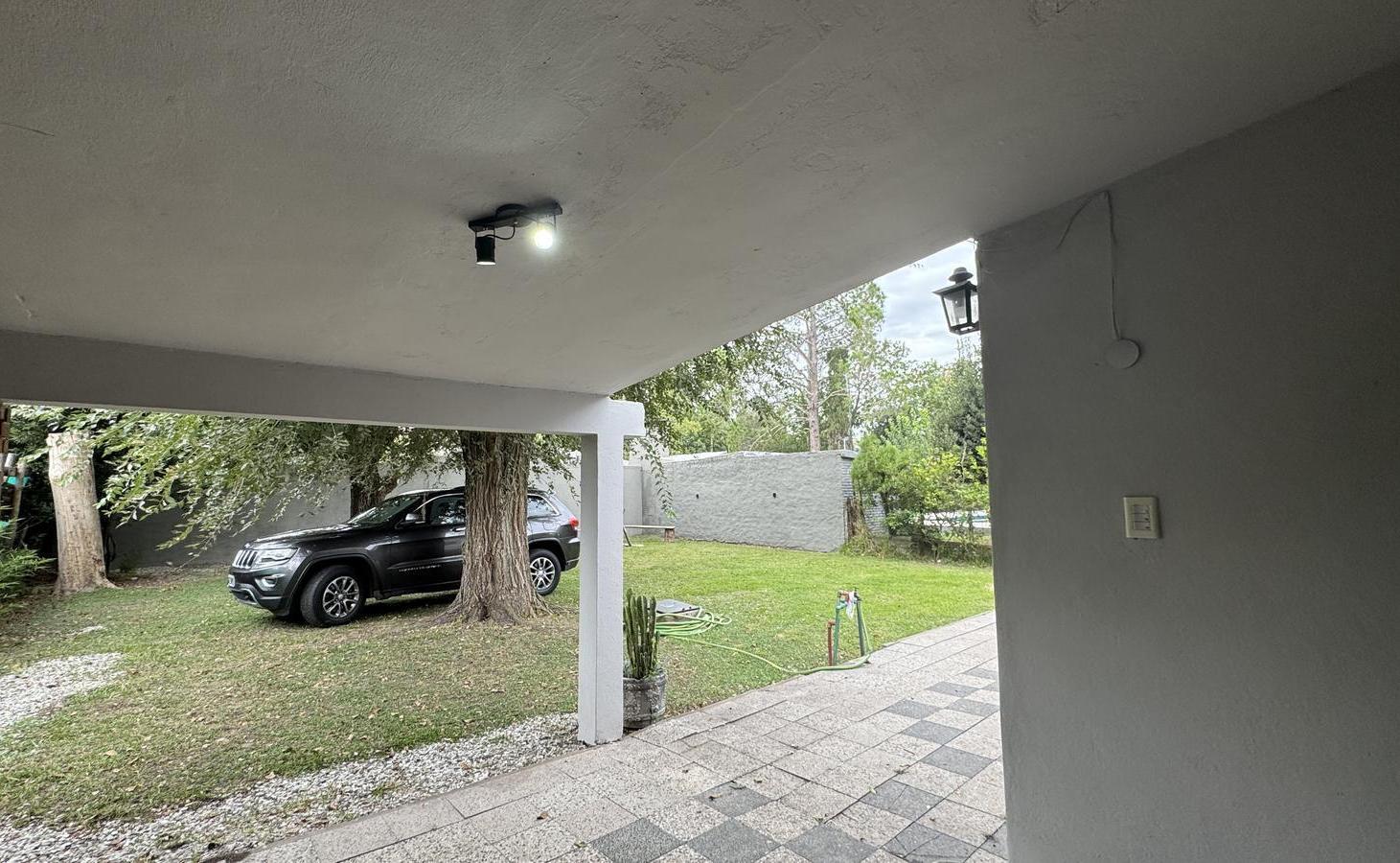 Foto de Casa en Funes con Pileta, terreno de 1055 mts2, imagen 4