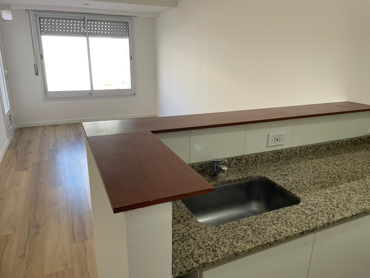 Foto de EN VENTA DEPARTAMENTO ! DORMITORIO CON PATIO - 1 de mayo al 1100, imagen 5