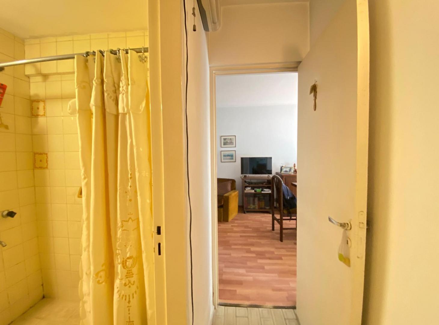 Foto de Departamento en Rosario 1 Dormitorio - 2 balcones - Bajas Expensas, imagen 4