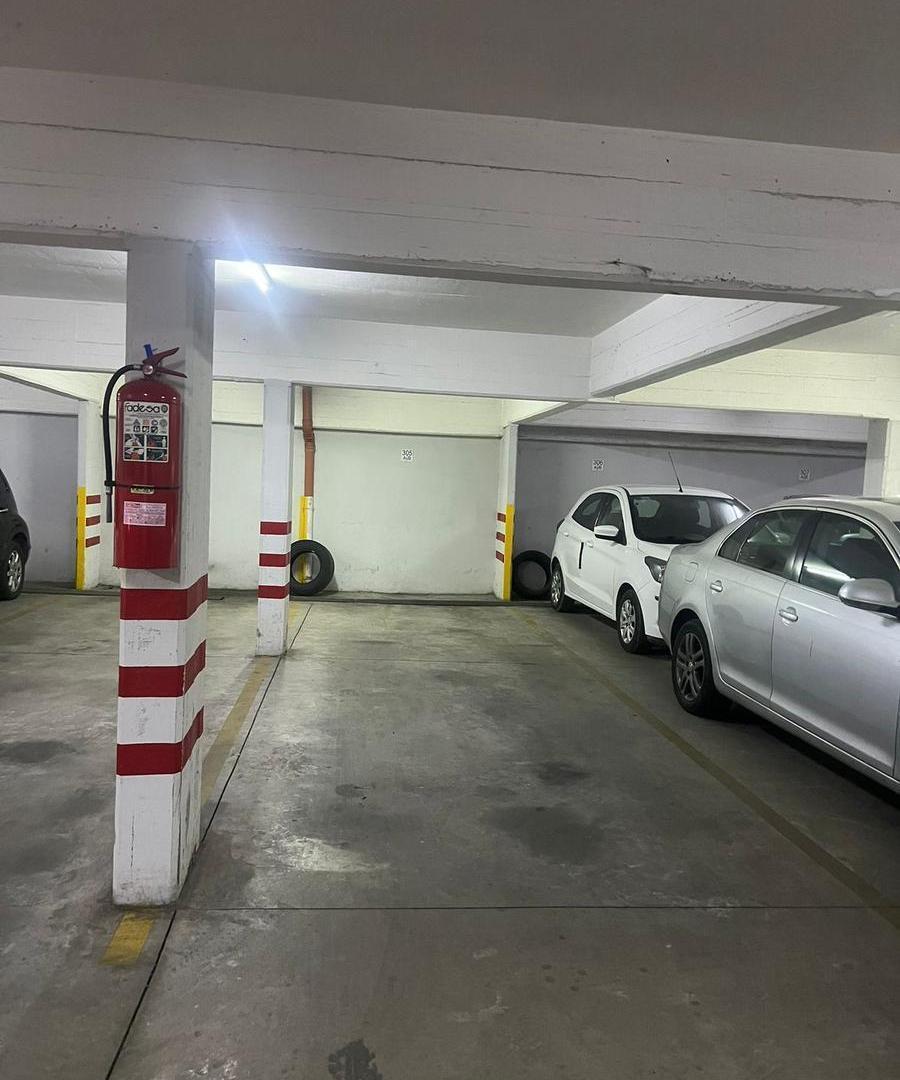 Foto de Cochera en venta - Zona Centro, imagen 2