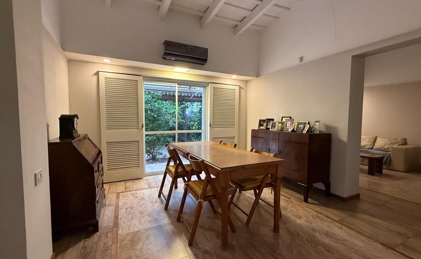 Foto de Casa Tres Dormitorios y Cochera - Funes - Don Mateo, imagen 1
