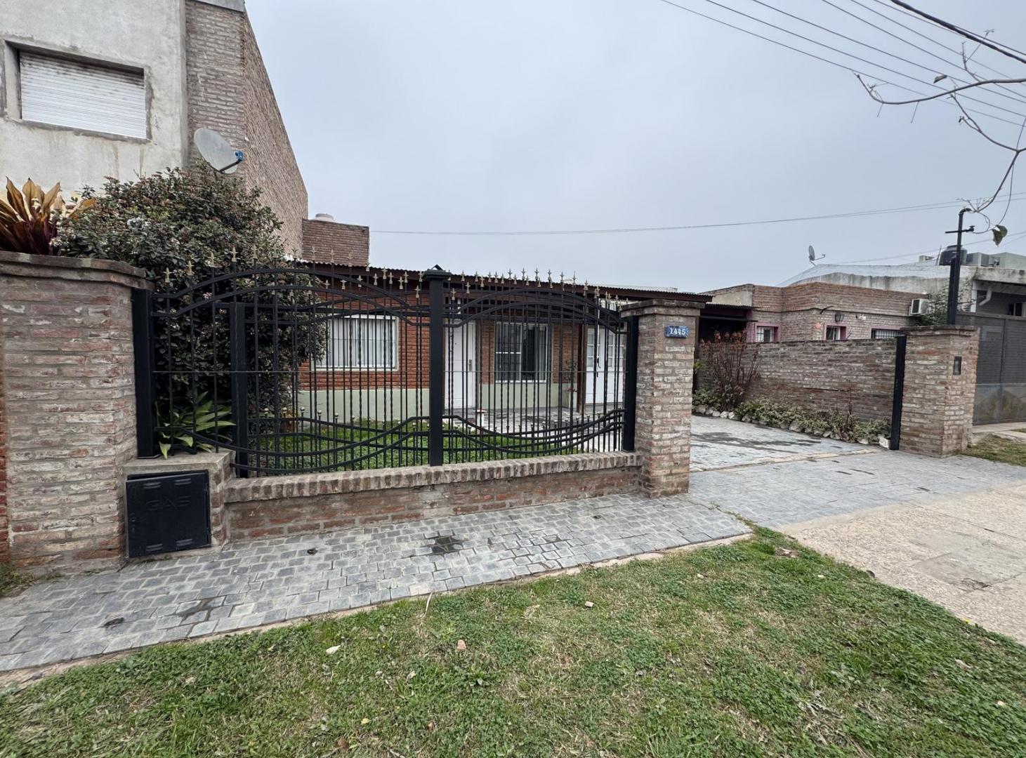 Foto de Casa en Venta - Pueblo Esther - 3 dorm, imagen 1