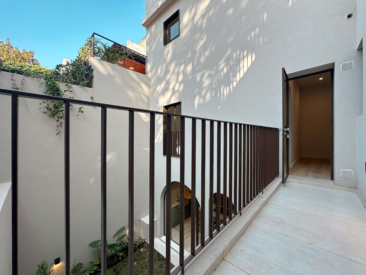 Foto de Venta | Casa 3 Dorm. + Comodín | Quincho | Pileta | 2 Cocheras, imagen 5