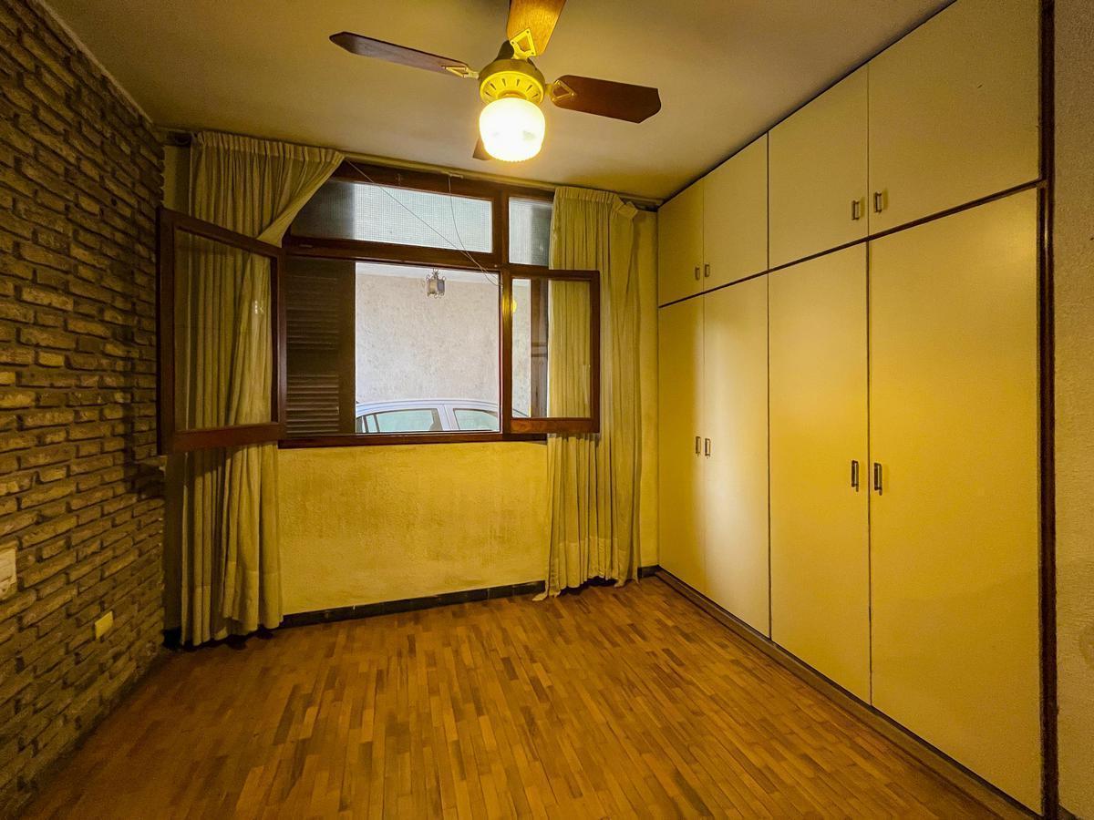 Foto de Casa tres dormitorios, patio y pileta. Granadero Baigorria. Permuta, imagen 4