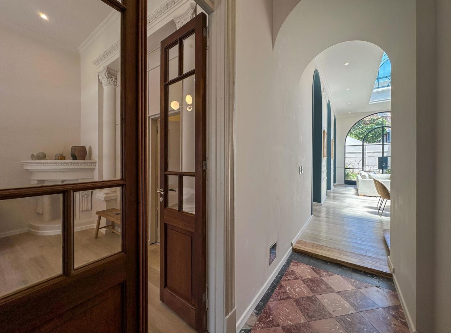 Foto de Casa de 4 dormitorios con cochera, pileta, jardín y terraza en Abasto, imagen 4